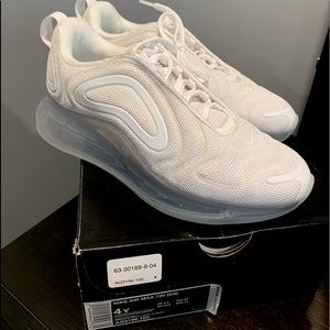 Nike Air Max 720 (gs) White. Brand new.